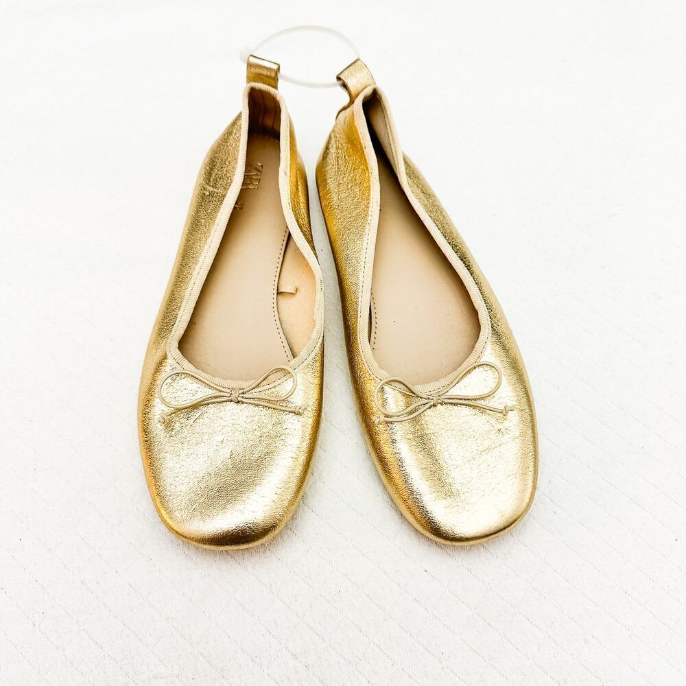 Zara Square Toe Flat Sandal Bow Front Accent Metallic Gold Size 36 EUC